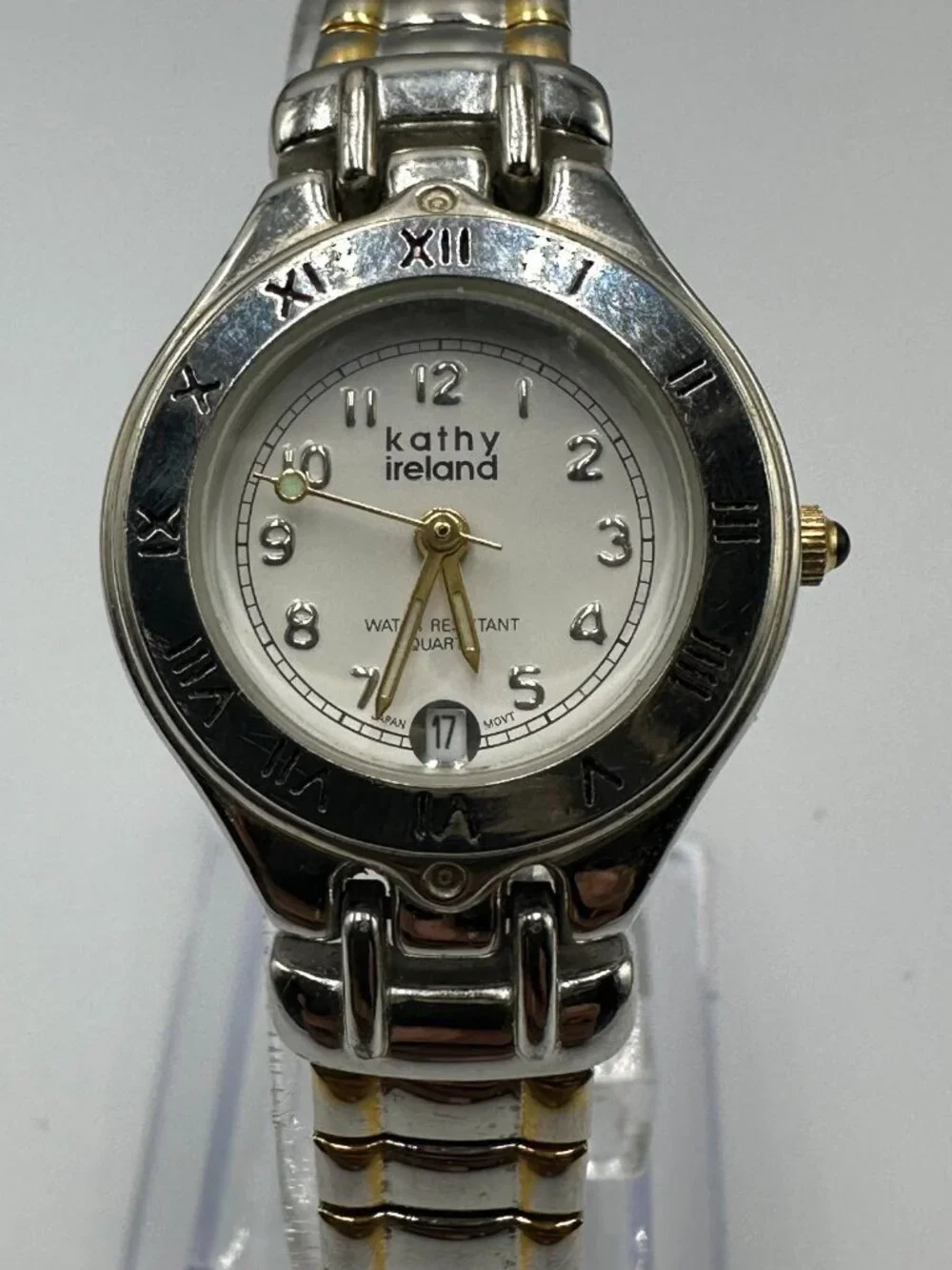 3/$30 Kathy Ireland Watch Women Silver Gold Two Tone Date Stretch Band 6.75
